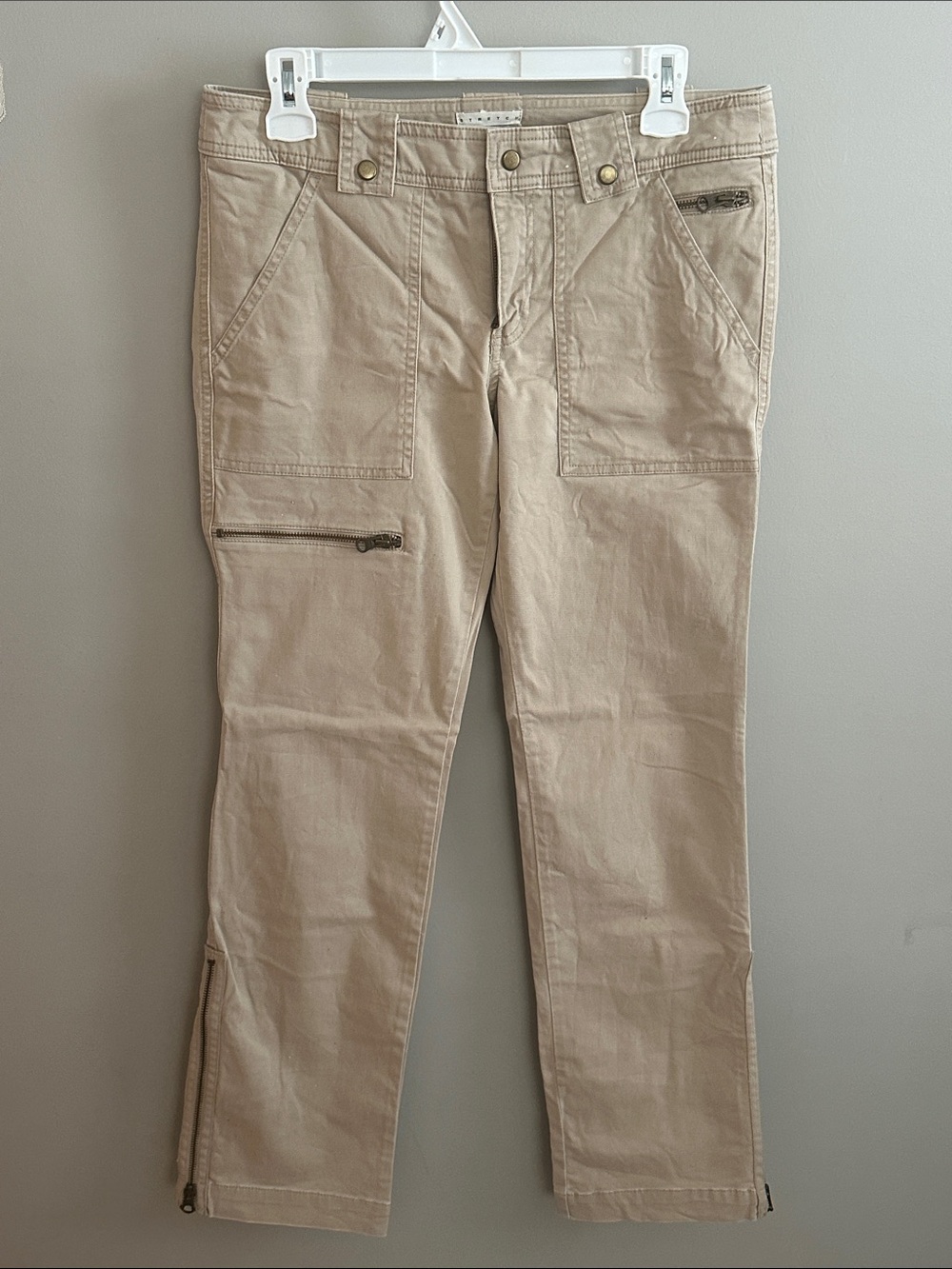 Women’s Khaki Pants Cargo Style Stretch